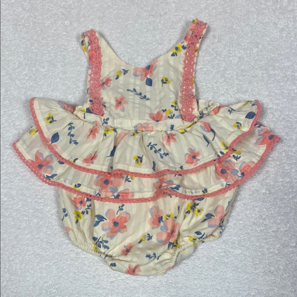 Joie Floral ruffle lace trimmed summer Romper Sunsuit 6/9m